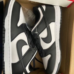 Nike Panda Dunks